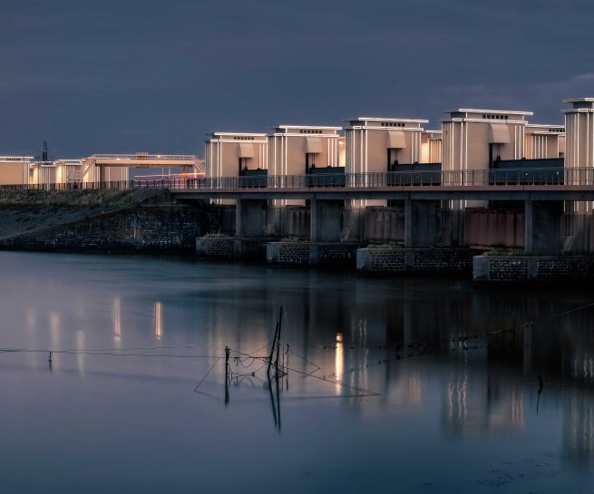 afsluitdijk sluizen