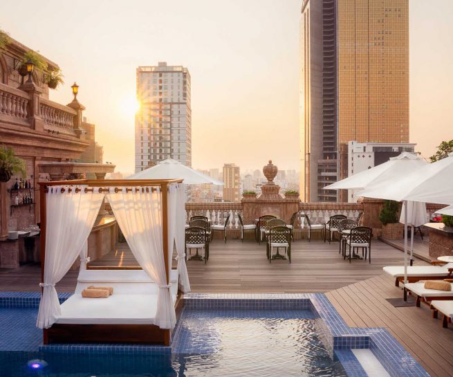 dak terras hotel zwembad